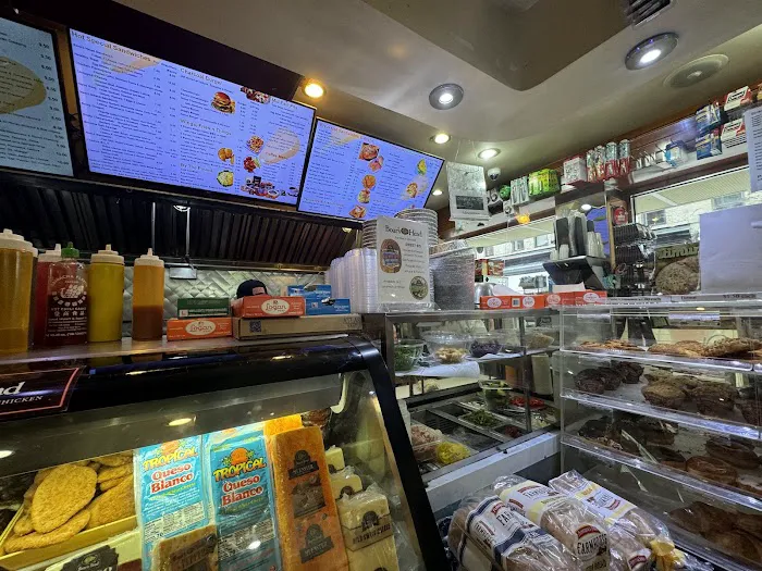 Happiness Gourmet Deli Picture 10