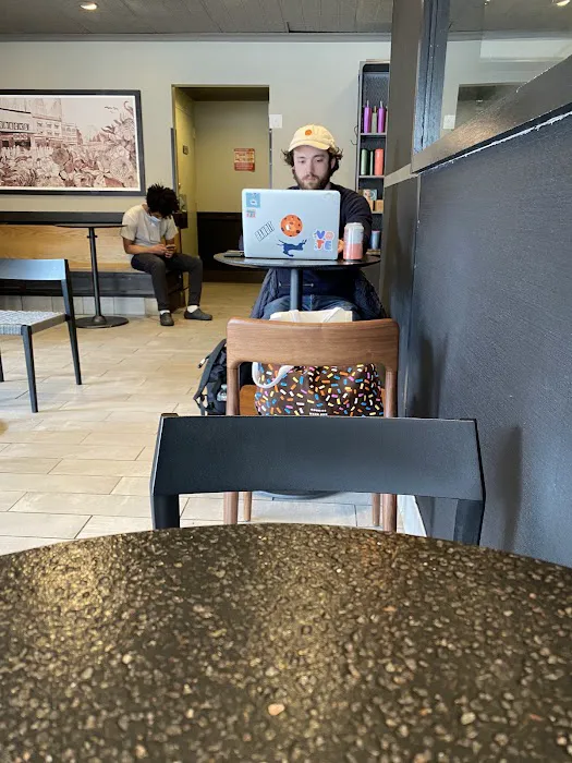 Starbucks Picture 3