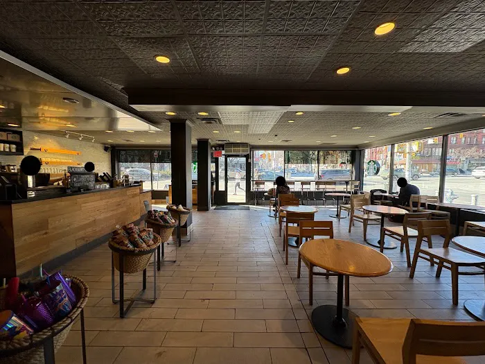 Starbucks Picture 4