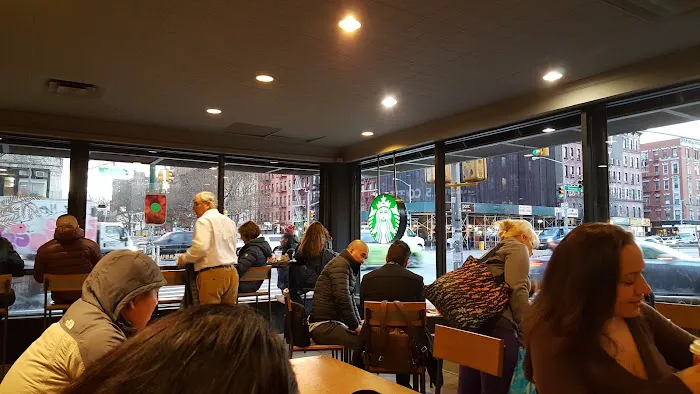 Starbucks Picture 2