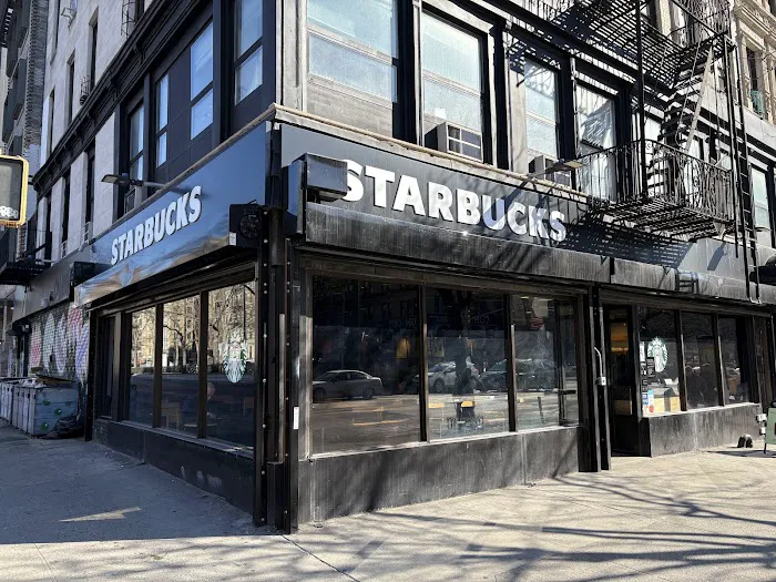 Starbucks Picture 6