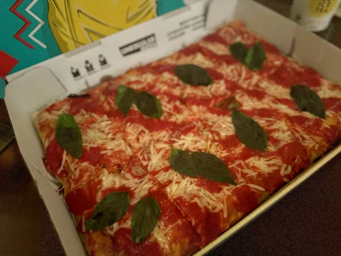 Unregular Pizza Picture 8