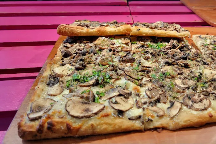 Unregular Pizza Picture 9