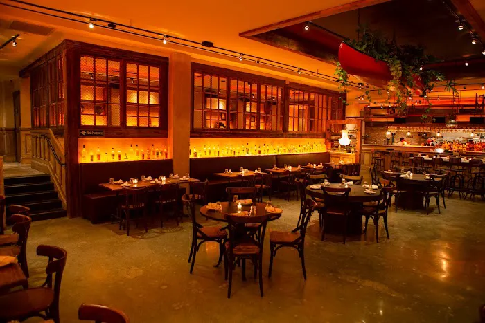 Ainslie Bowery Picture 3
