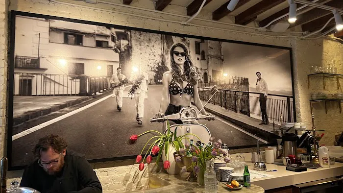 Caffe Paradiso Picture 4