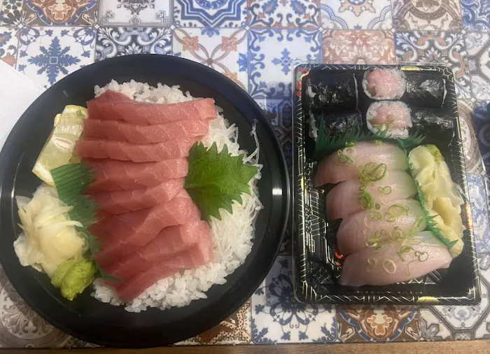 Mikaku Sushi Picture 2