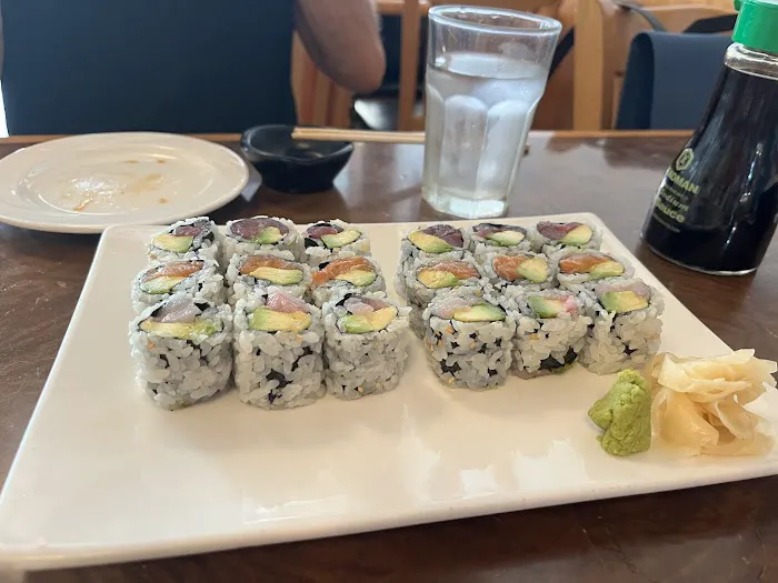 Mikaku Sushi Picture 6