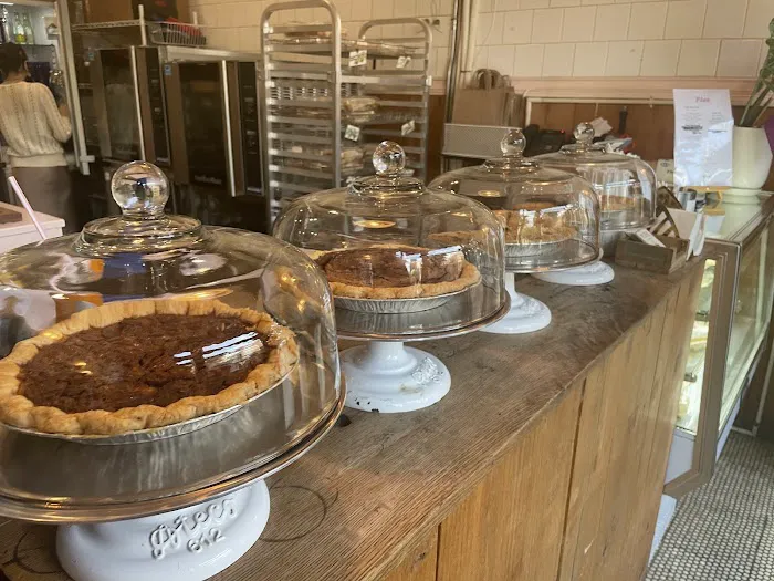Petee's Pie Company Picture 3