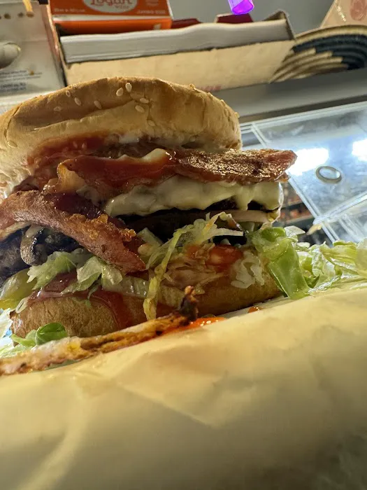 207 Gourmet Deli Picture 10