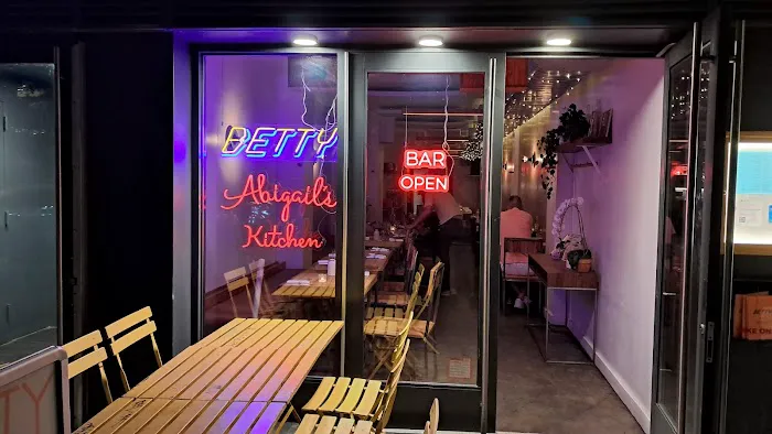 BETTY Picture 1