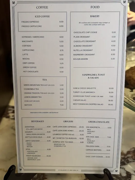 Café Leon Dore Picture 7