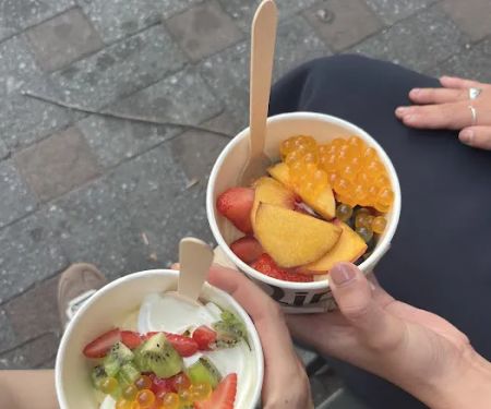 Mimi's Frozen Yogurt