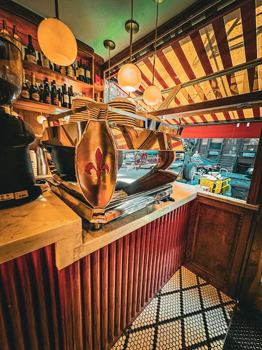 Fellini Coffee Soho Picture 7