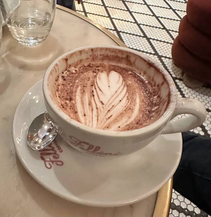 Fellini Coffee Soho Picture 10
