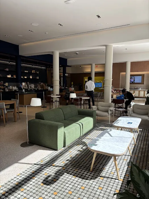 Capital One Café Picture 7