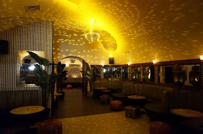 Paul’s Casablanca Picture 9