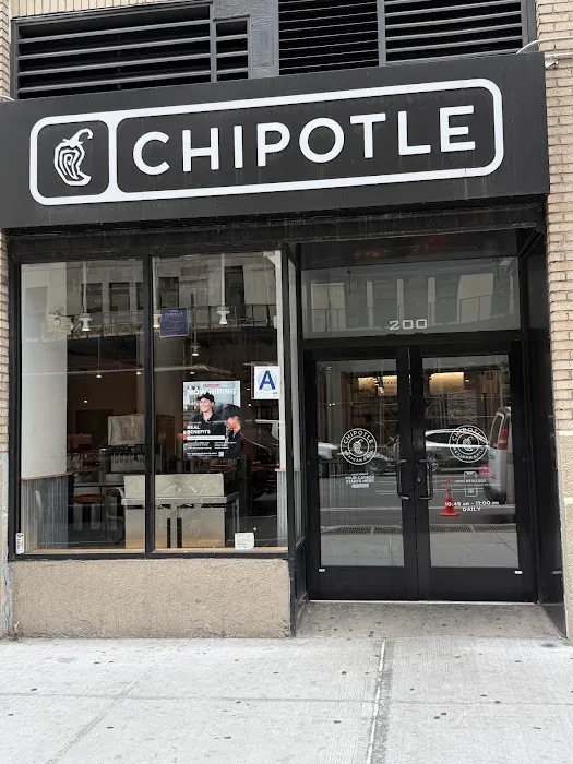 Chipotle Mexican Grill Picture 3