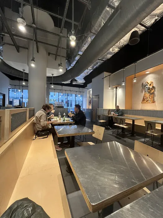 Chipotle Mexican Grill Picture 4