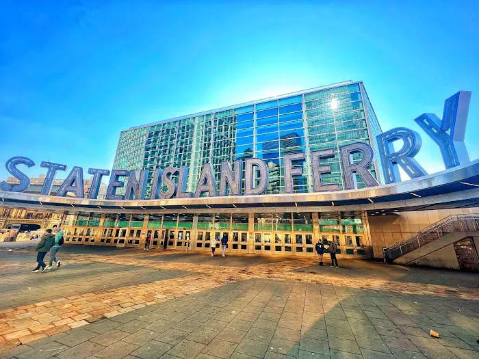 Bar Staten Island Ferry Terminal Picture 7