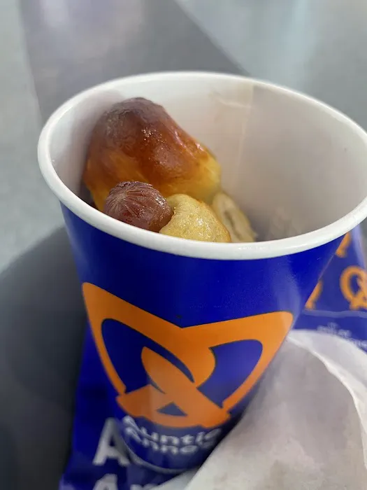 Auntie Anne's Picture 4