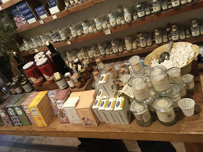 The Meadow - Mulberry St. Picture 3