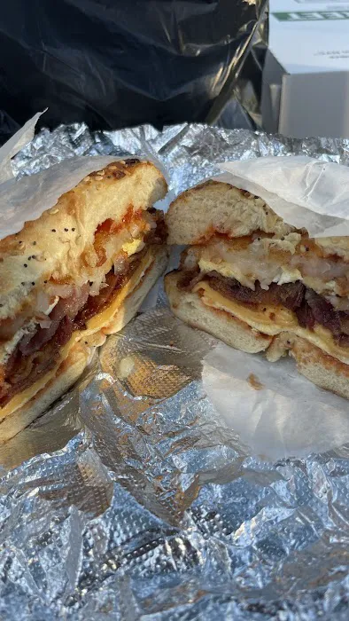Heavenly Market and Deli Picture 1