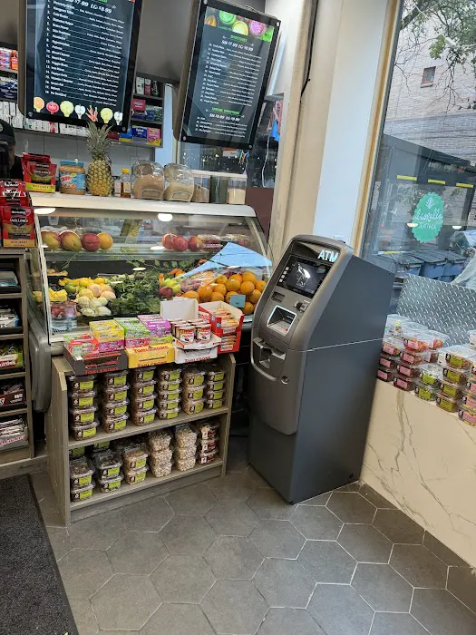 Heavenly Market and Deli Picture 6