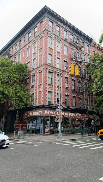 M & O Market & Deli Picture 3