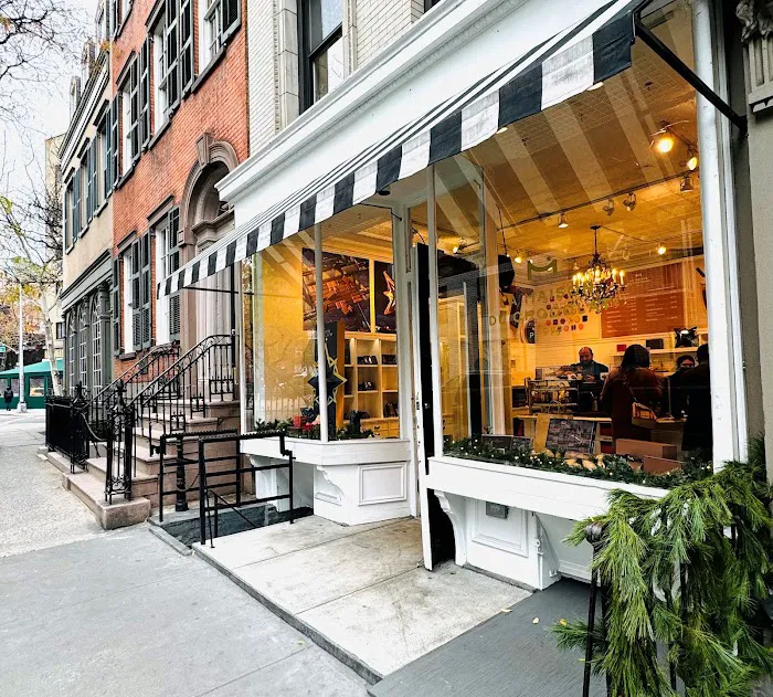 La Maison du Chocolat SoHo - Ice Cream, Macarons, and Chocolate Picture 6