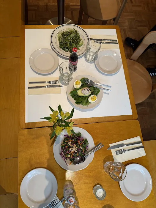 Cafe Yaya Picture 6