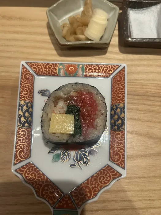 Sushi Ikumi Picture 5
