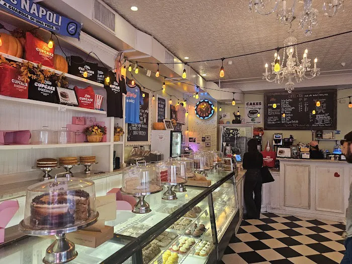 Little Cupcake Bakeshop Picture 9