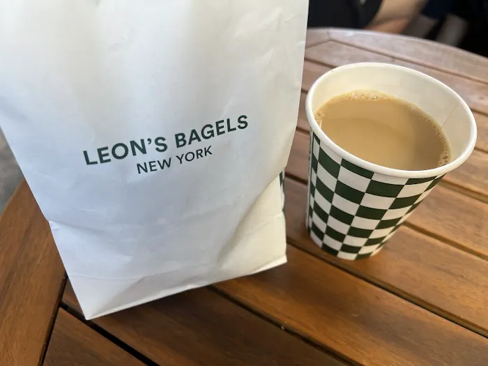 Leon's Bagels Picture 8