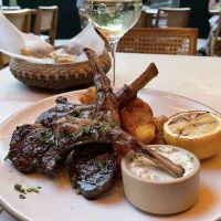 Lola Taverna ico