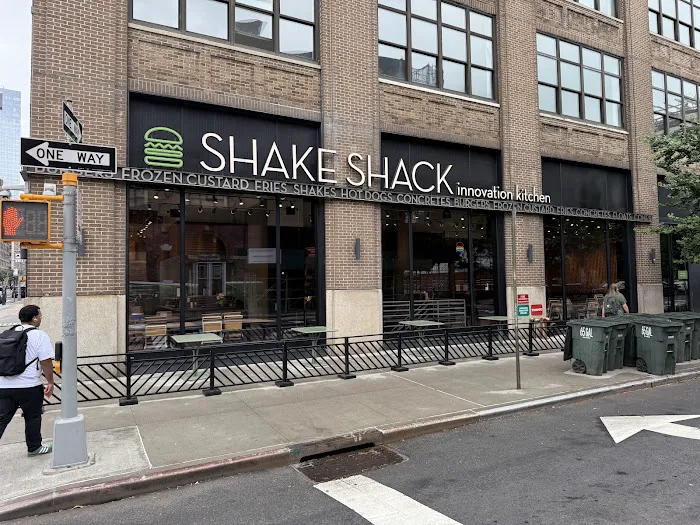 Shake Shack West Village Picture 10