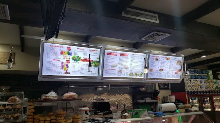 4 Way Deli Picture 1