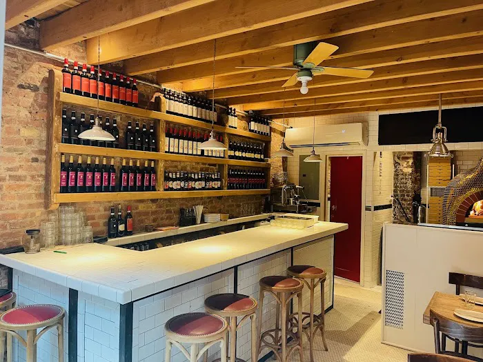 Briciola Pizza Bar Picture 2