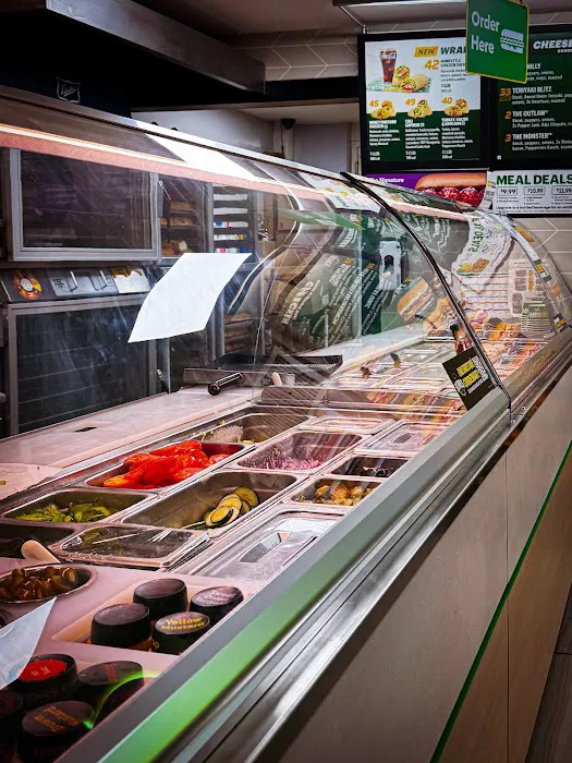 Subway Picture 5
