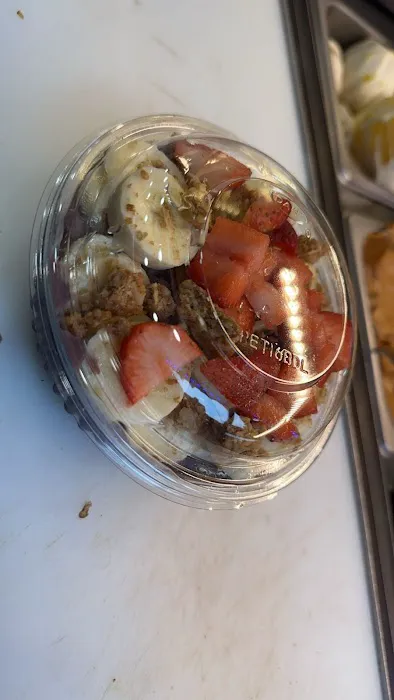PRINCE GRILL & JUICE BAR Picture 7