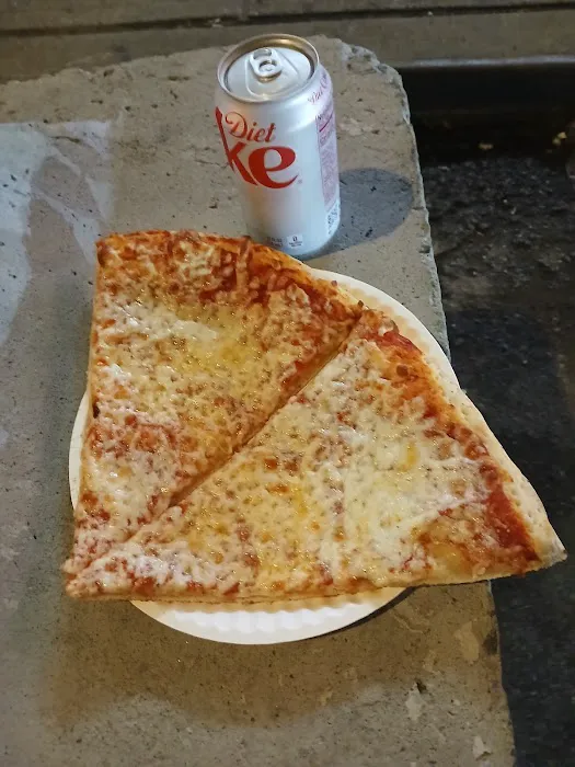 Bd Famous Pizza Picture 6