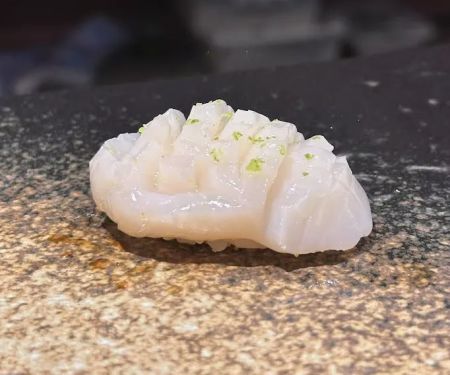 Sushi Lin L.E.S