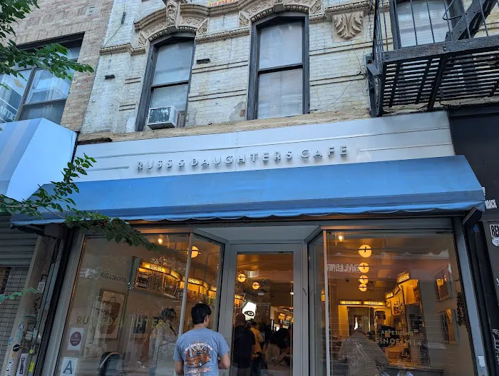 Russ & Daughters Cafe Picture 6