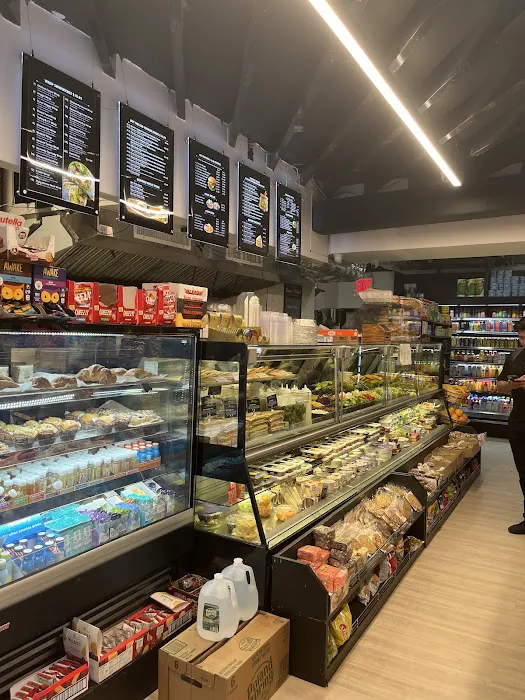 Heavenly Finest Deli Picture 3