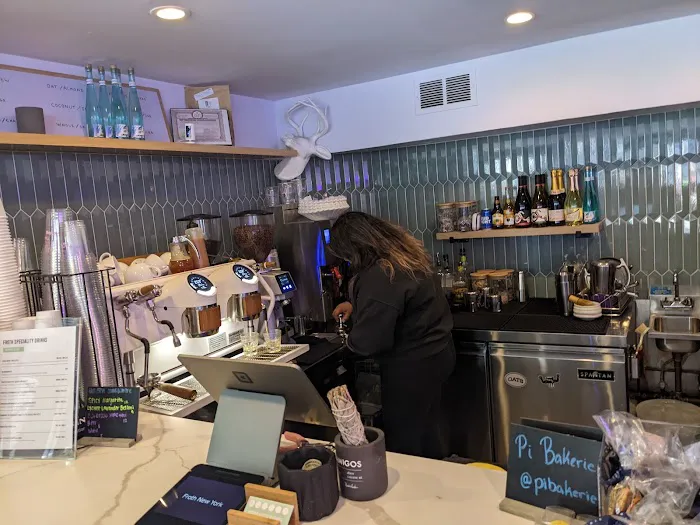 Saltwater Coffee & Wine Bar Picture 5