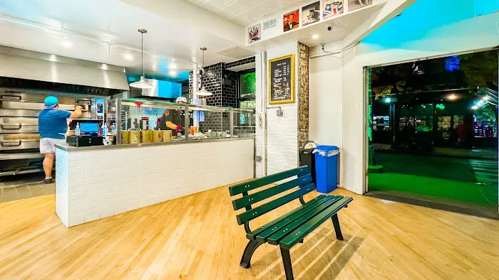 Jonny's Pizza Picture 8