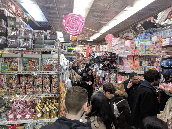 Economy Candy Picture 4
