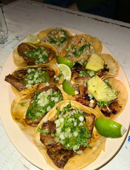 Tacombi Picture 3