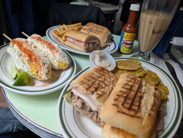 Café Habana Picture 4