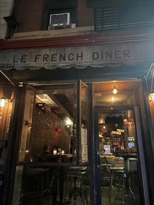Le French Diner Picture 10