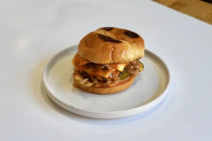 SUPER BURGER Picture 2